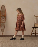 Rose Dress Brick Daisies