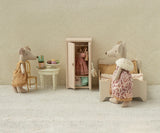 Closet, Mouse - Light Rose