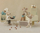 Chef Mouse w/ Soup Pot and Spoon, Big Brother