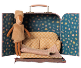 Reindeer in Suitcase, Little Sister